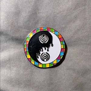 Bassnectar yin/yang mosaic pin